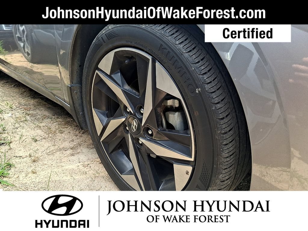 Used 2023 Hyundai Elantra Limited FWD image 4