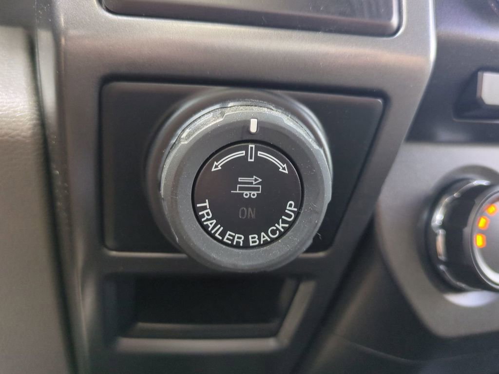Used 2018 Ford F150 XLT w/ Trailer Tow Package image 27