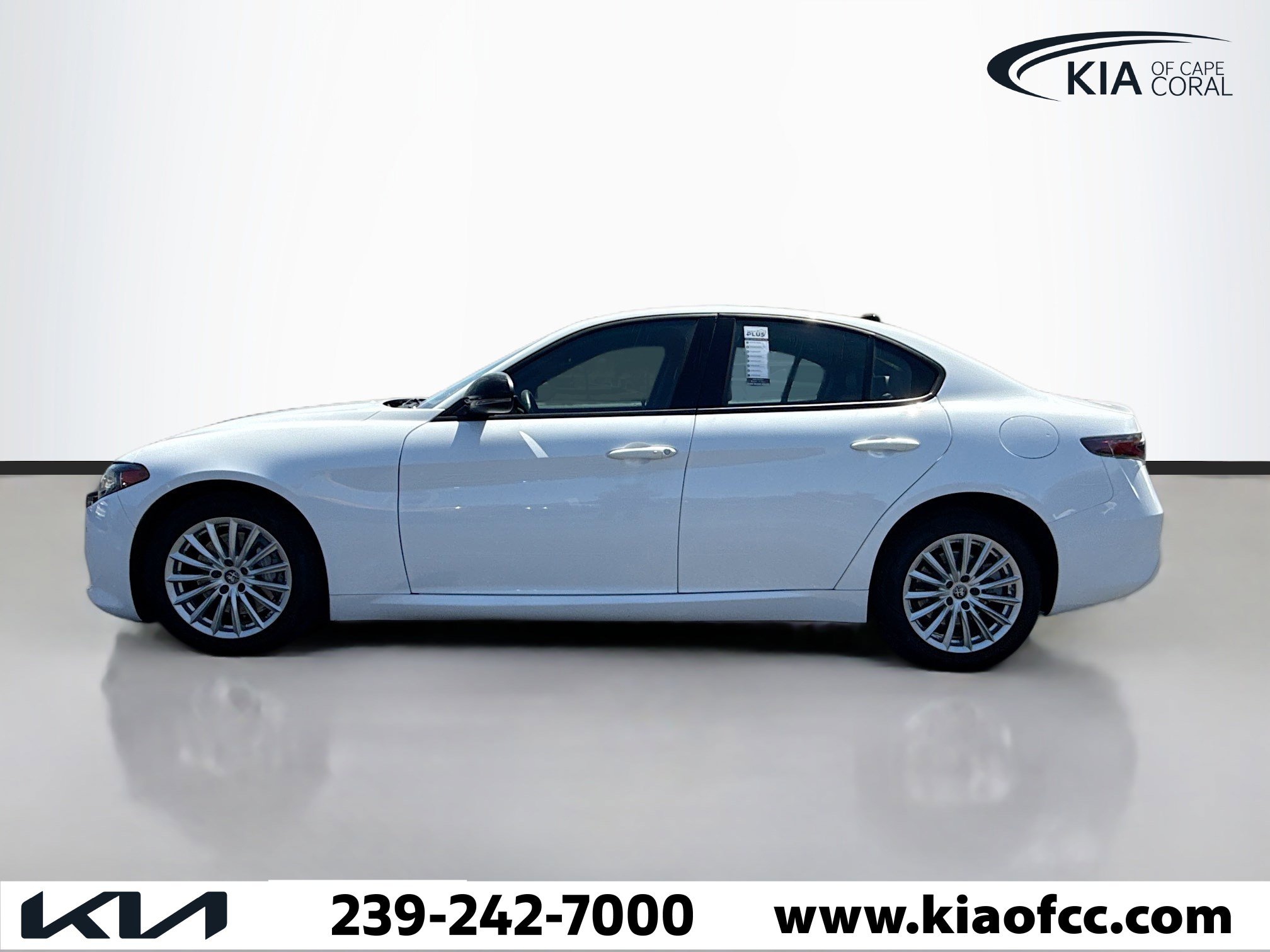 Used 2024 Alfa Romeo Giulia Sprint image 2