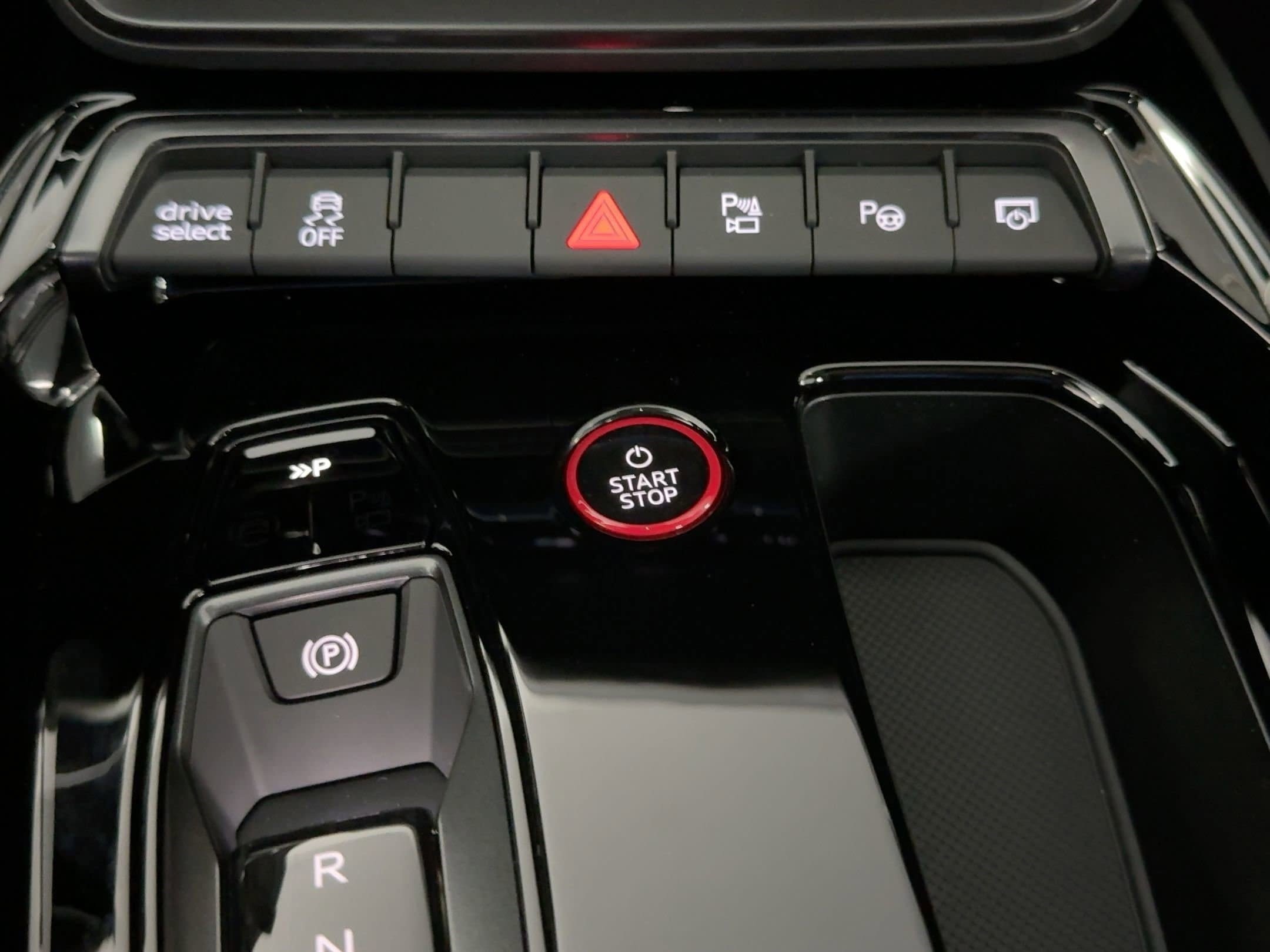 New 2026 Audi RS e-tron GT performance image 21