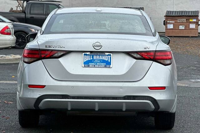 Used 2021 Nissan Sentra SV w/ Trunk Package image 8