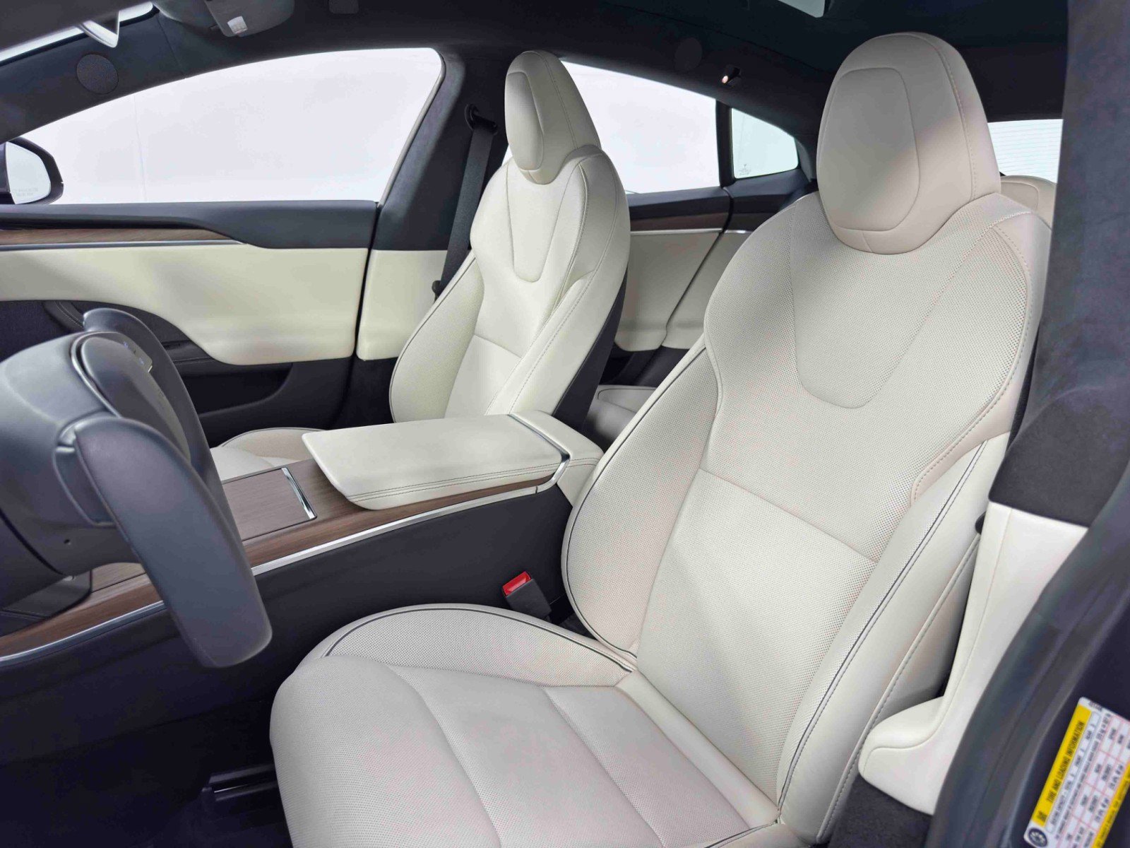 Used 2021 Tesla Model S Plaid image 37