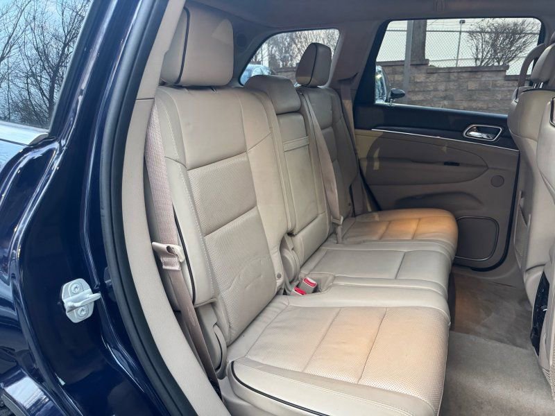 Used 2018 Jeep Grand Cherokee Overland AWD/4WD image 21