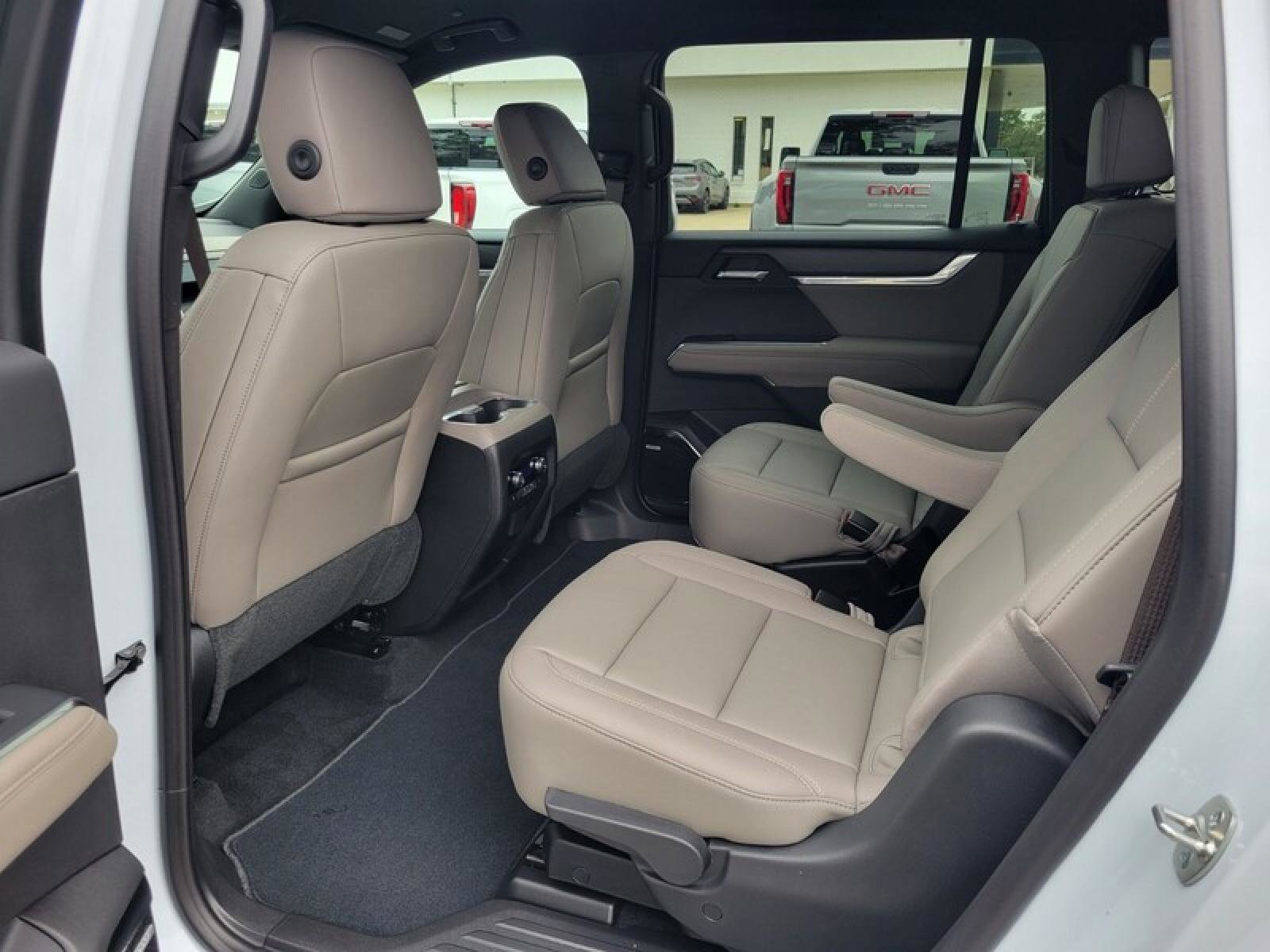 New 2026 GMC Acadia Elevation w/ Super Cruise Package image 27