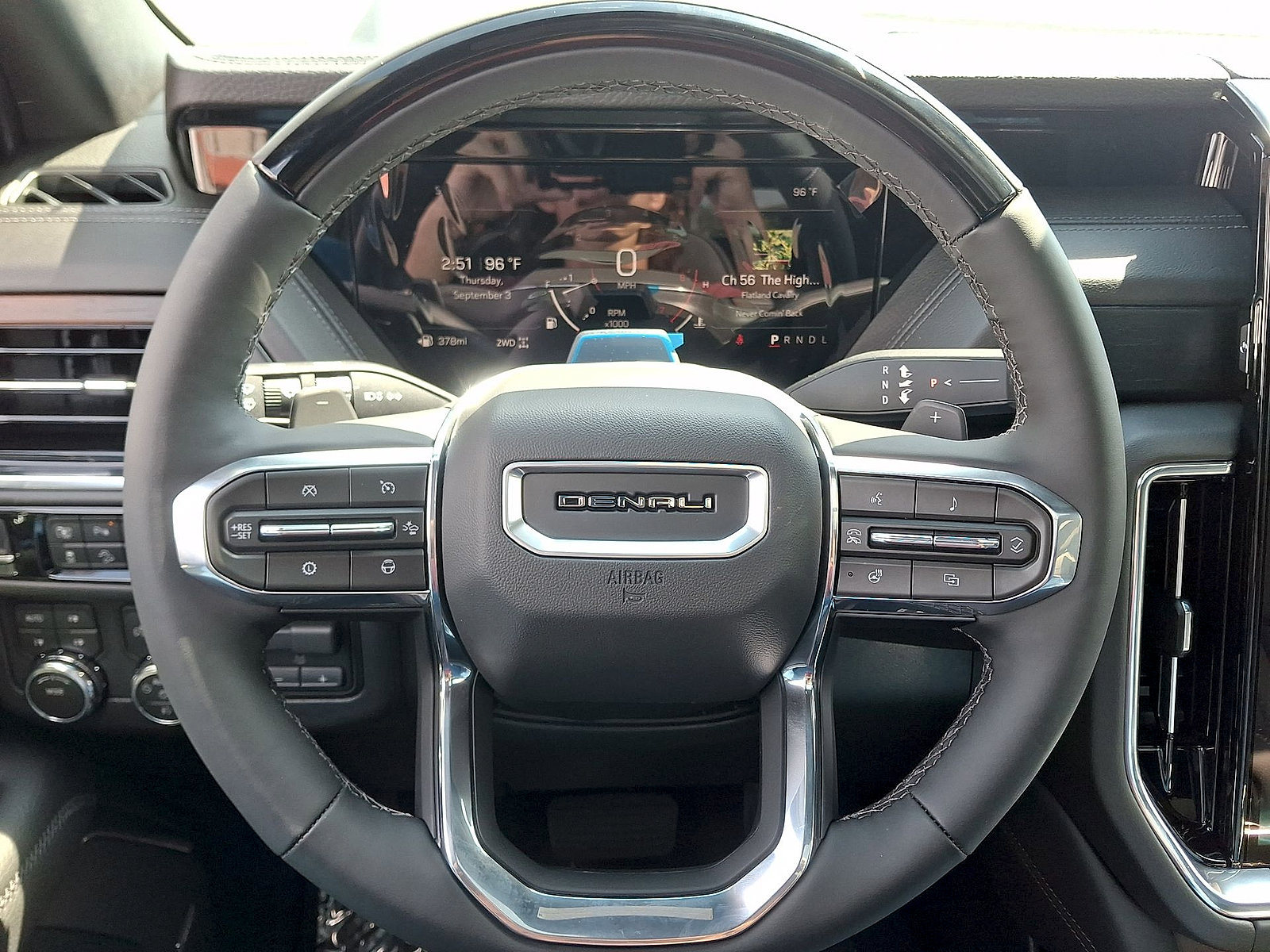 New 2026 GMC Yukon XL Denali w/ Advanced Technology Package AWD/4WD image 17