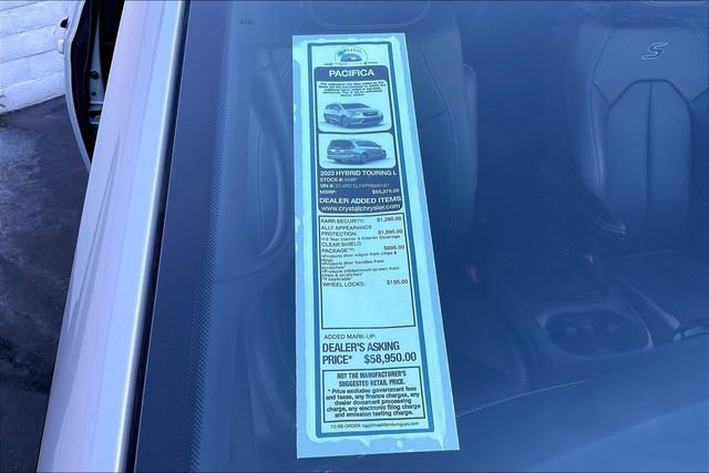 New 2023 Chrysler Pacifica Touring-L w/ S Appearance Package image 15