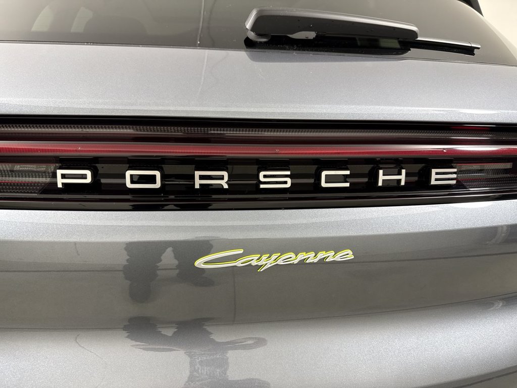 New 2026 Porsche Cayenne E-Hybrid AWD/4WD image 19