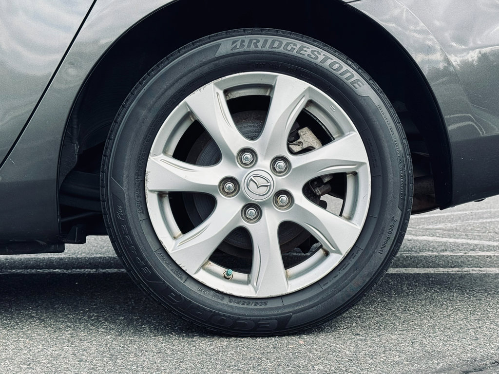 Used 2010 MAZDA MAZDA3 i Touring image 29