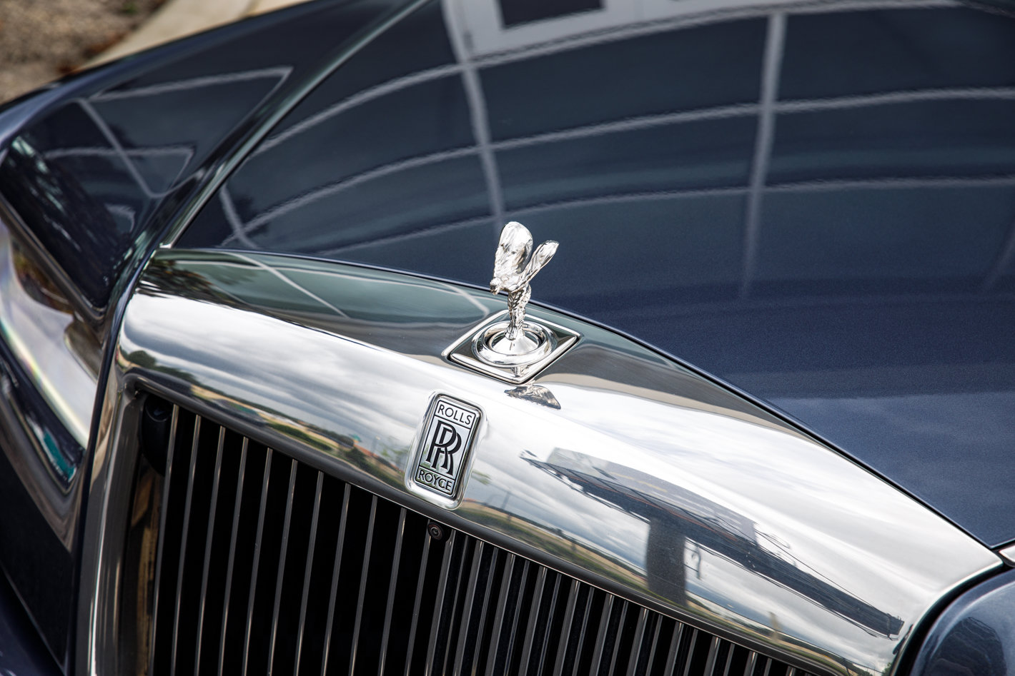 Certified 2020 Rolls-Royce Phantom Sedan RWD image 4