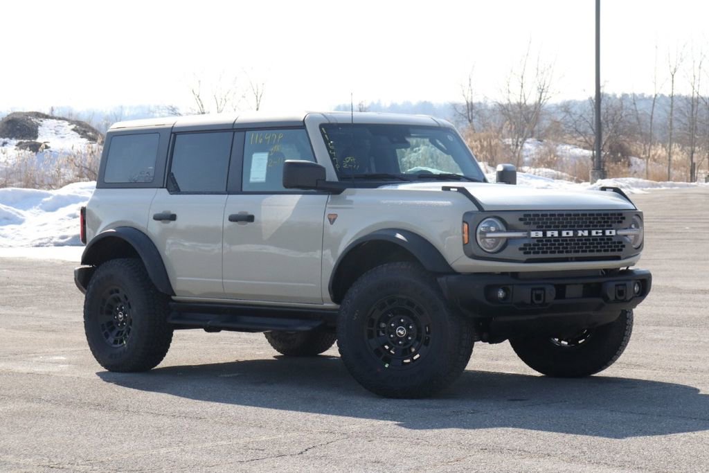 New 2026 Ford Bronco Badlands image 2