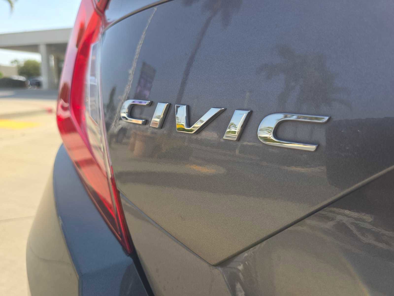 Used 2020 Honda Civic EX image 13