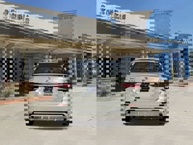 Used 2020 Nissan Sentra SV image 6