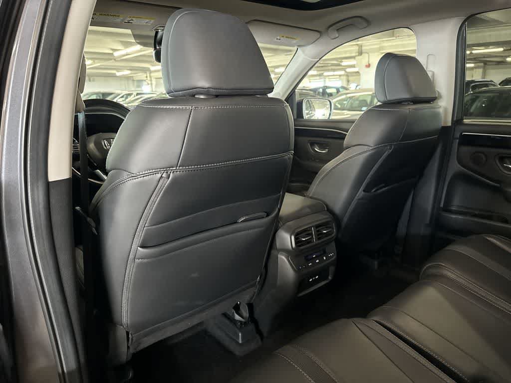 Used 2024 Honda Pilot Touring image 22