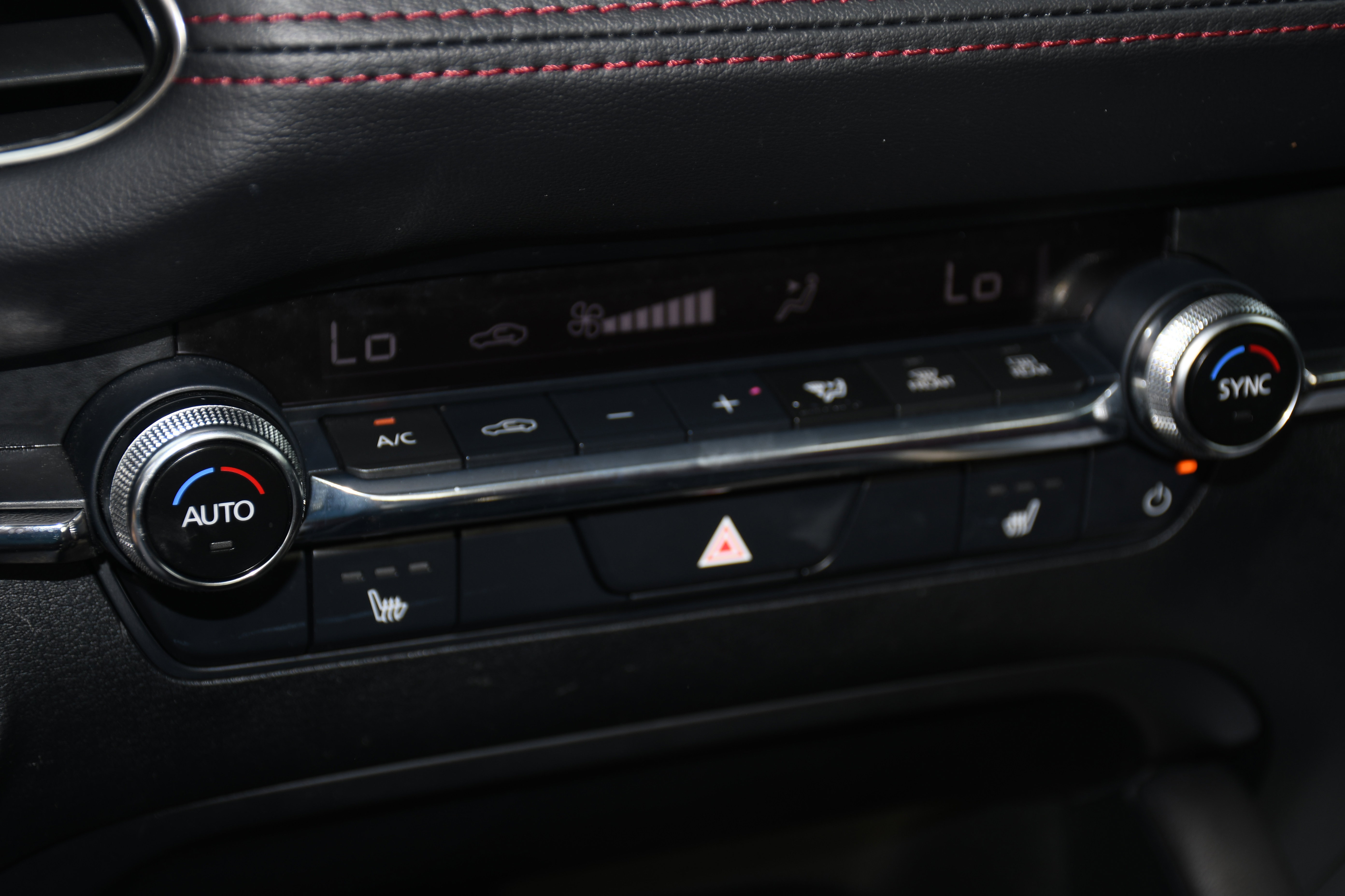 Used 2024 MAZDA MAZDA3 s image 15