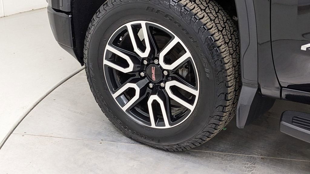 Used 2020 GMC Sierra 1500 AT4 w/ AT4 Premium Package AWD/4WD image 5