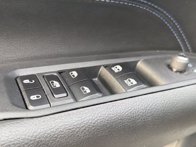 Used 2026 Jeep Compass Limited AWD/4WD image 18