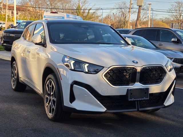 Used 2025 BMW X2 xDrive28i w/ Technology Package image 3