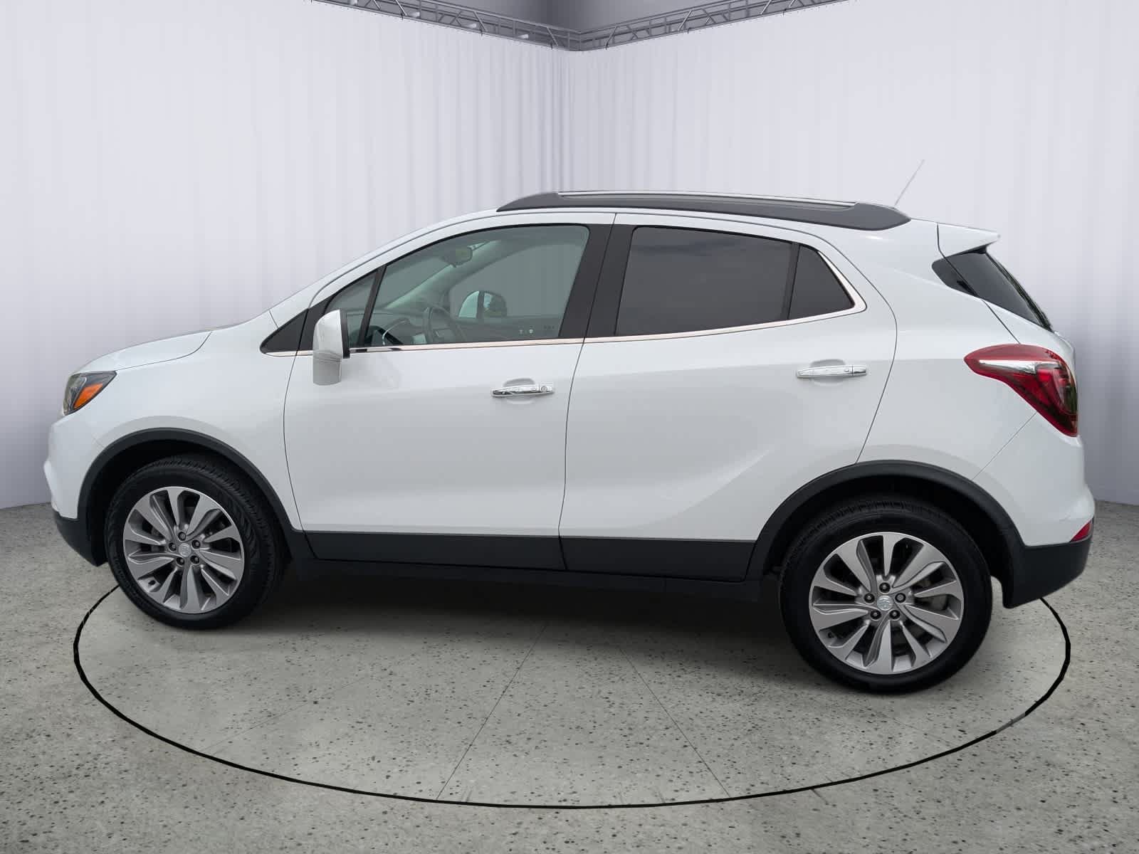 Used 2020 Buick Encore Preferred AWD/4WD image 6
