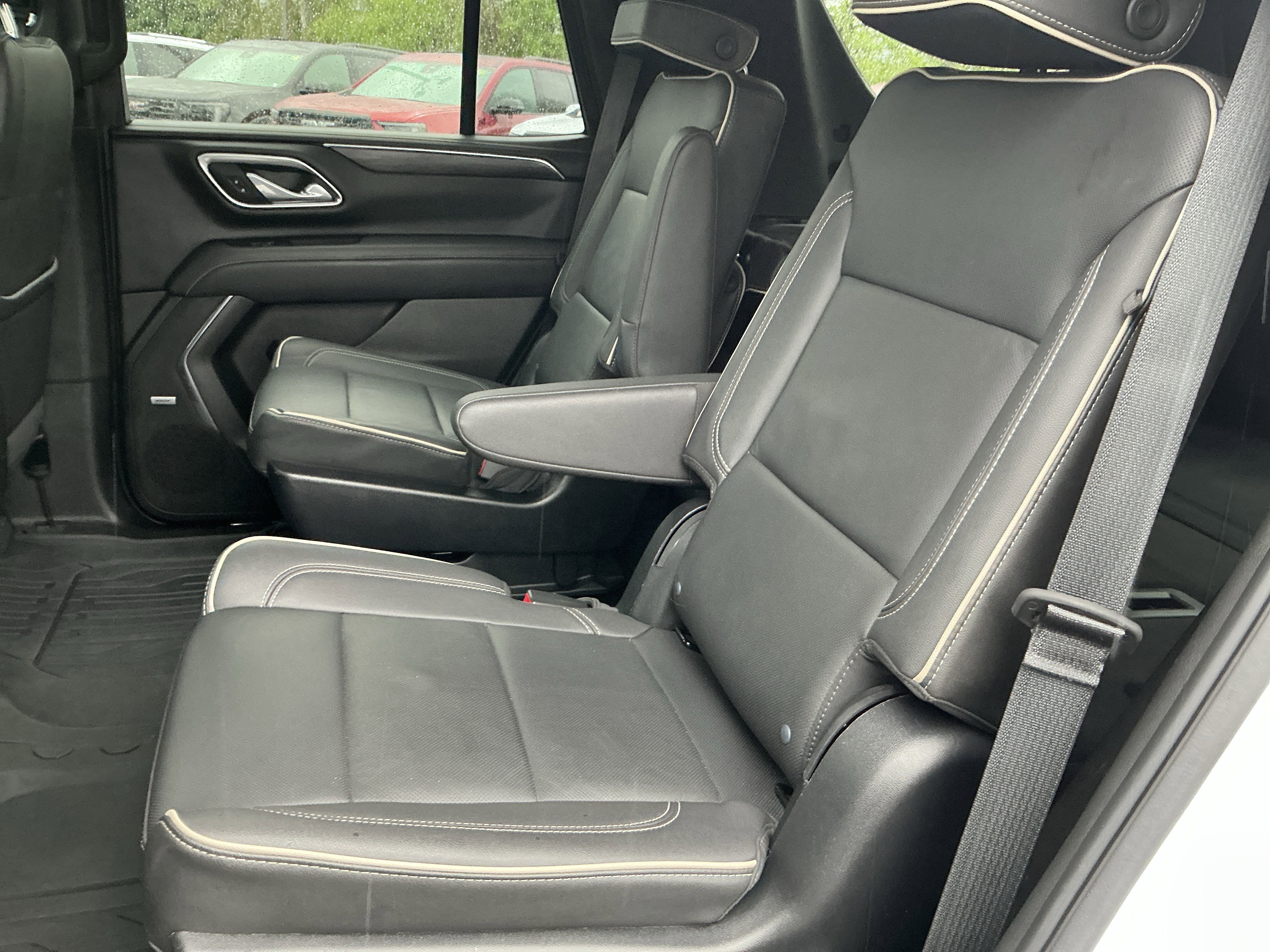 Used 2023 GMC Yukon SLT w/ SLT Premium Package AWD/4WD image 20