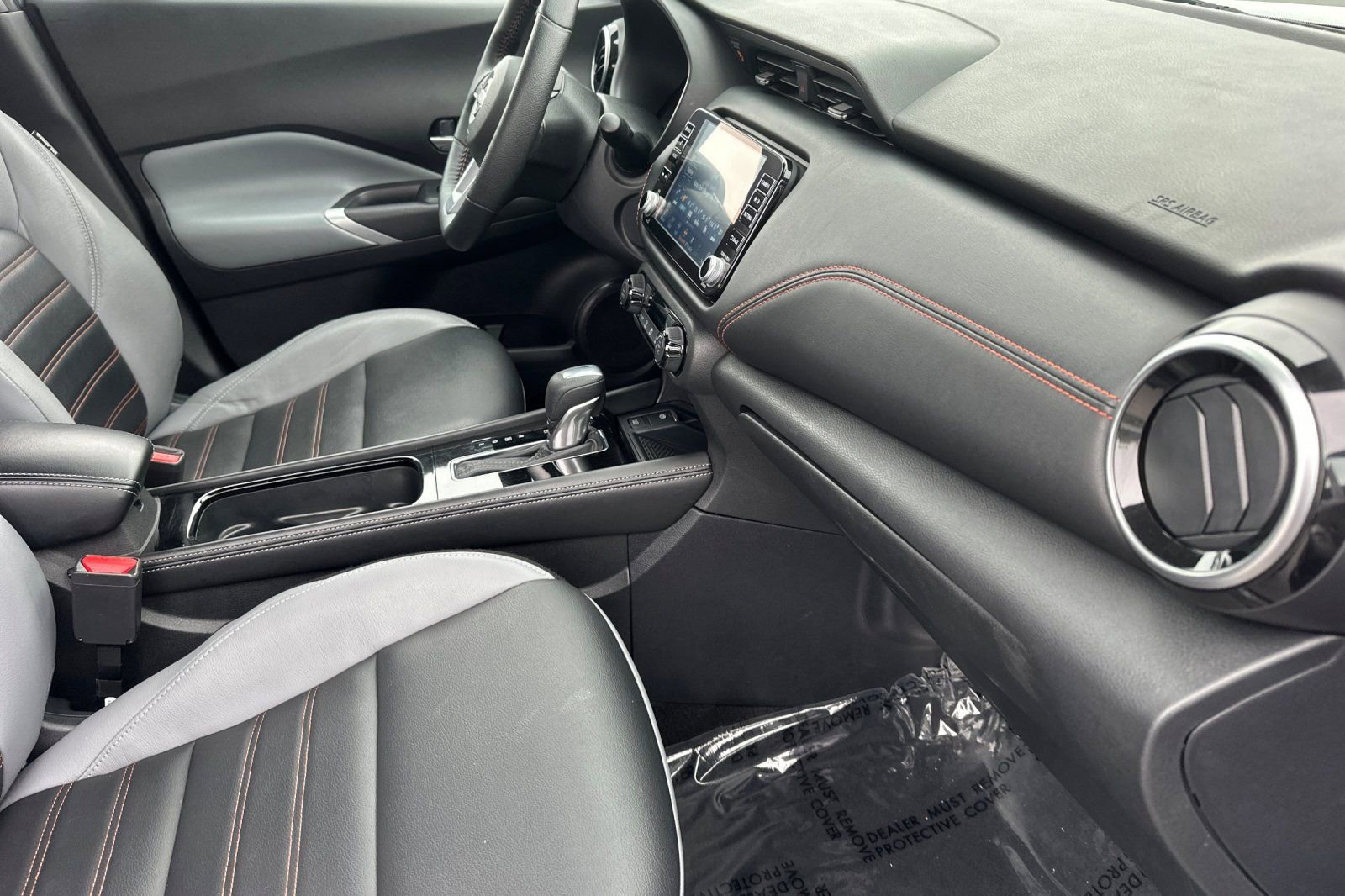 Used 2023 Nissan Kicks SR w/ SR Premium Package image 19