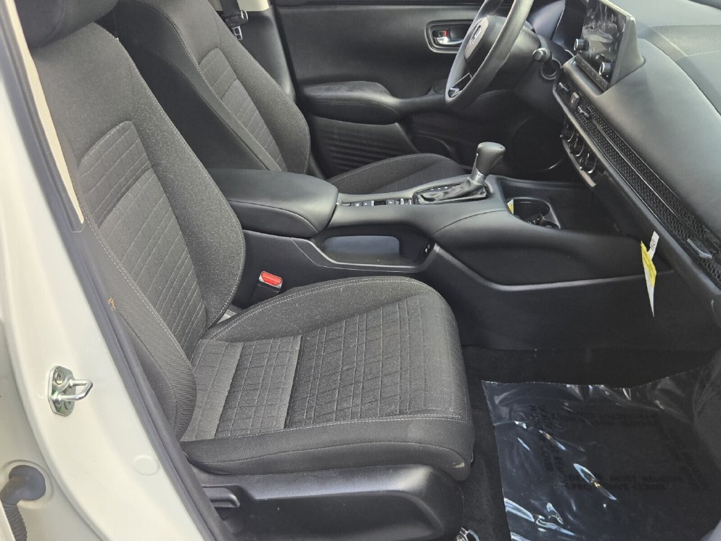 Certified 2024 Honda HR-V LX image 17