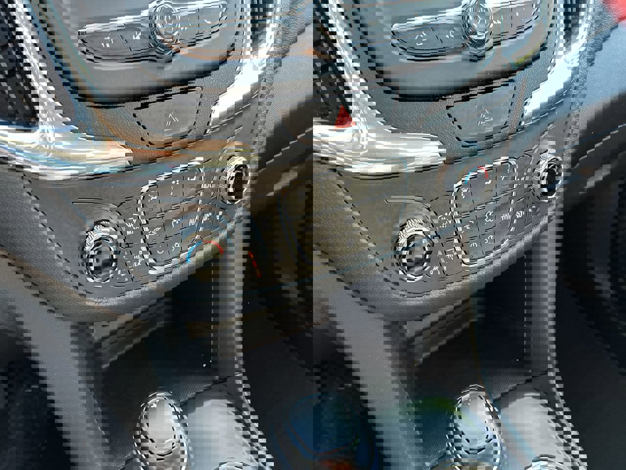 Used 2020 Chevrolet Equinox LT AWD/4WD image 29