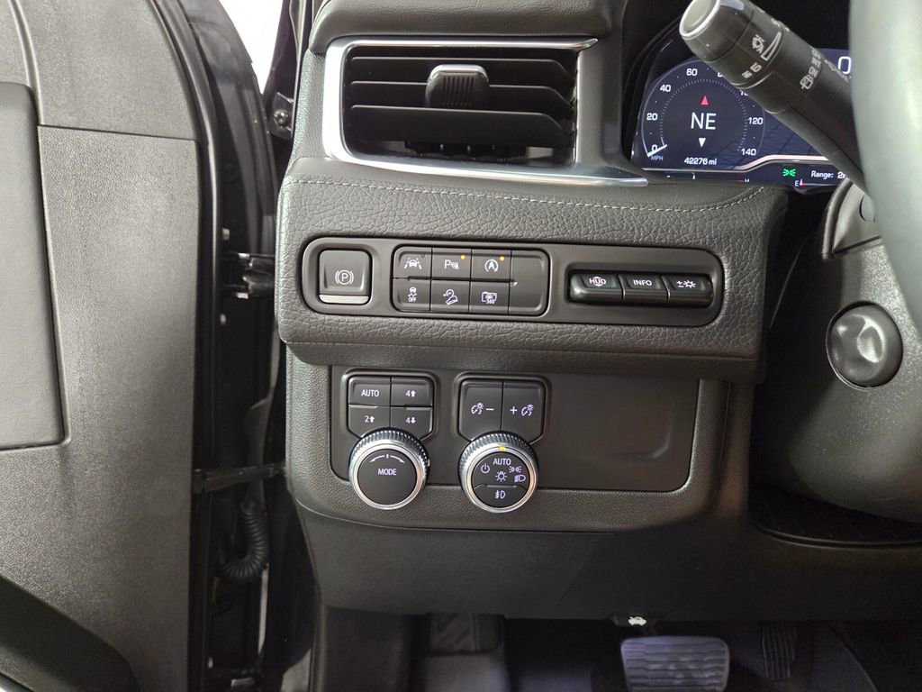 Used 2023 GMC Yukon Denali image 24