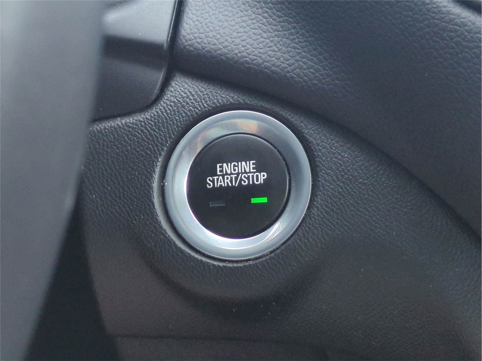 Used 2021 Chevrolet Equinox LT FWD image 28
