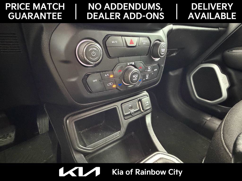 Used 2018 Jeep Renegade Latitude image 30