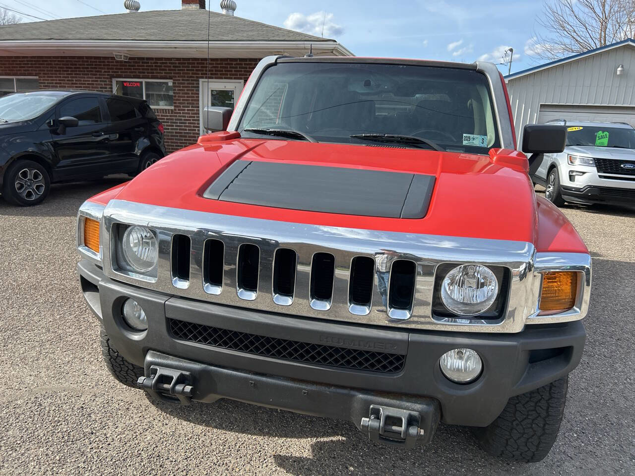 Used 2009 HUMMER H3 image 2
