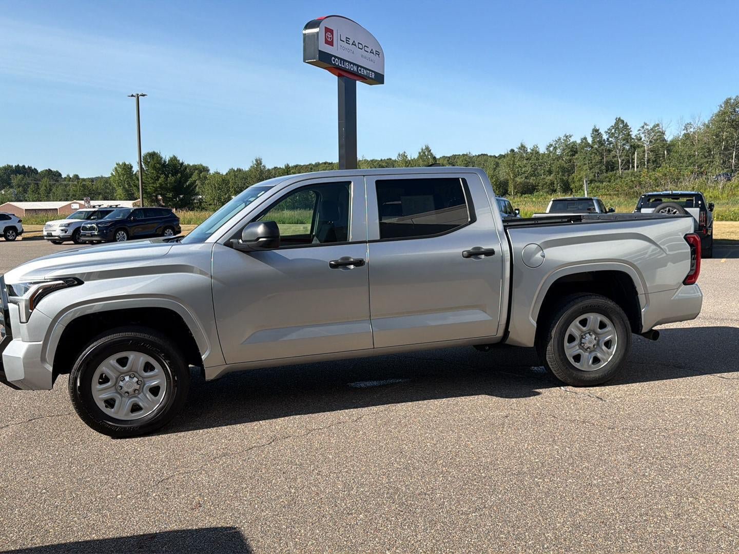 Used 2023 Toyota Tundra SR AWD/4WD image 9