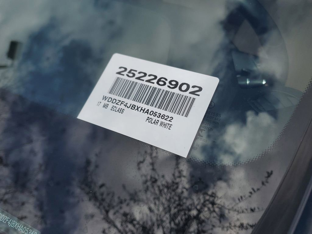 Used 2017 Mercedes-Benz E 300 image 5