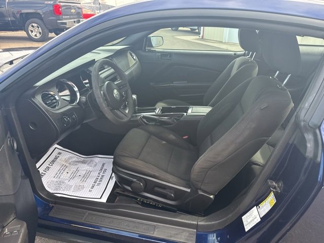 Used 2010 Ford Mustang GT Premium image 10