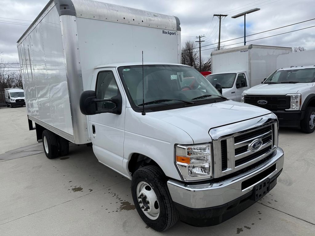 New 2025 Ford E-350 and Econoline 350 Super Duty w/ Power Equipment Group RWD image 9