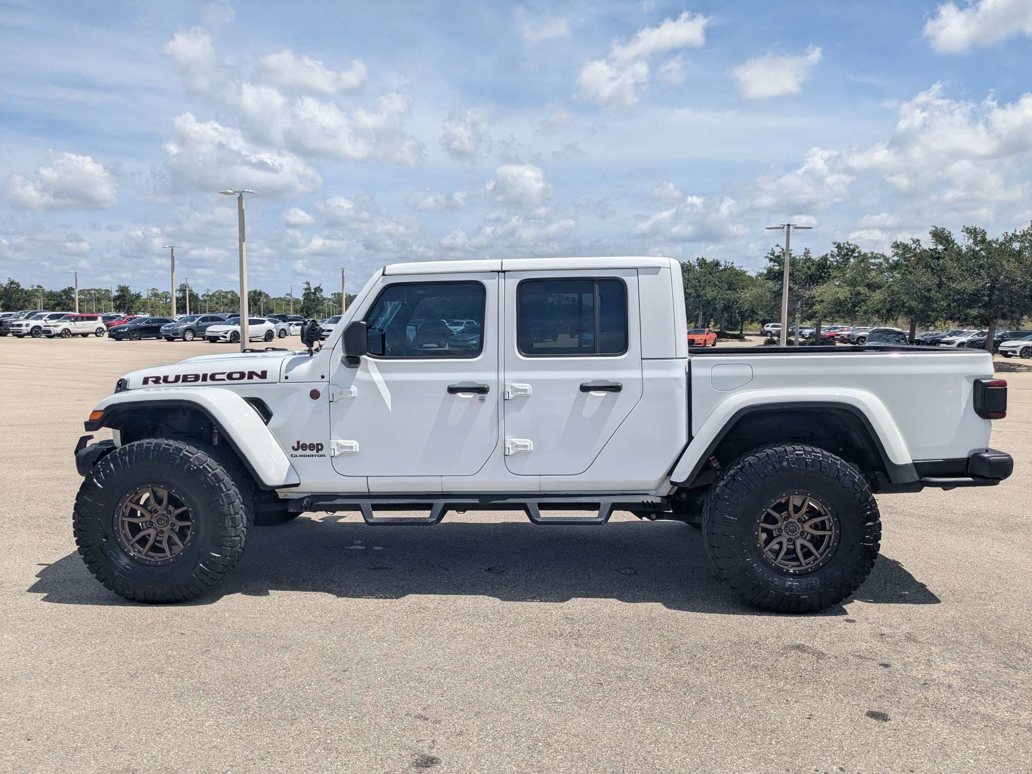 Used 2021 Jeep Gladiator Rubicon AWD/4WD image 8