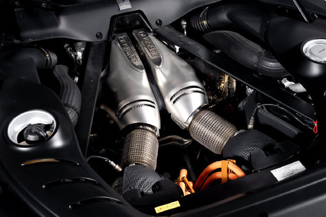 Used 2024 Ferrari 296 GTB RWD image 11