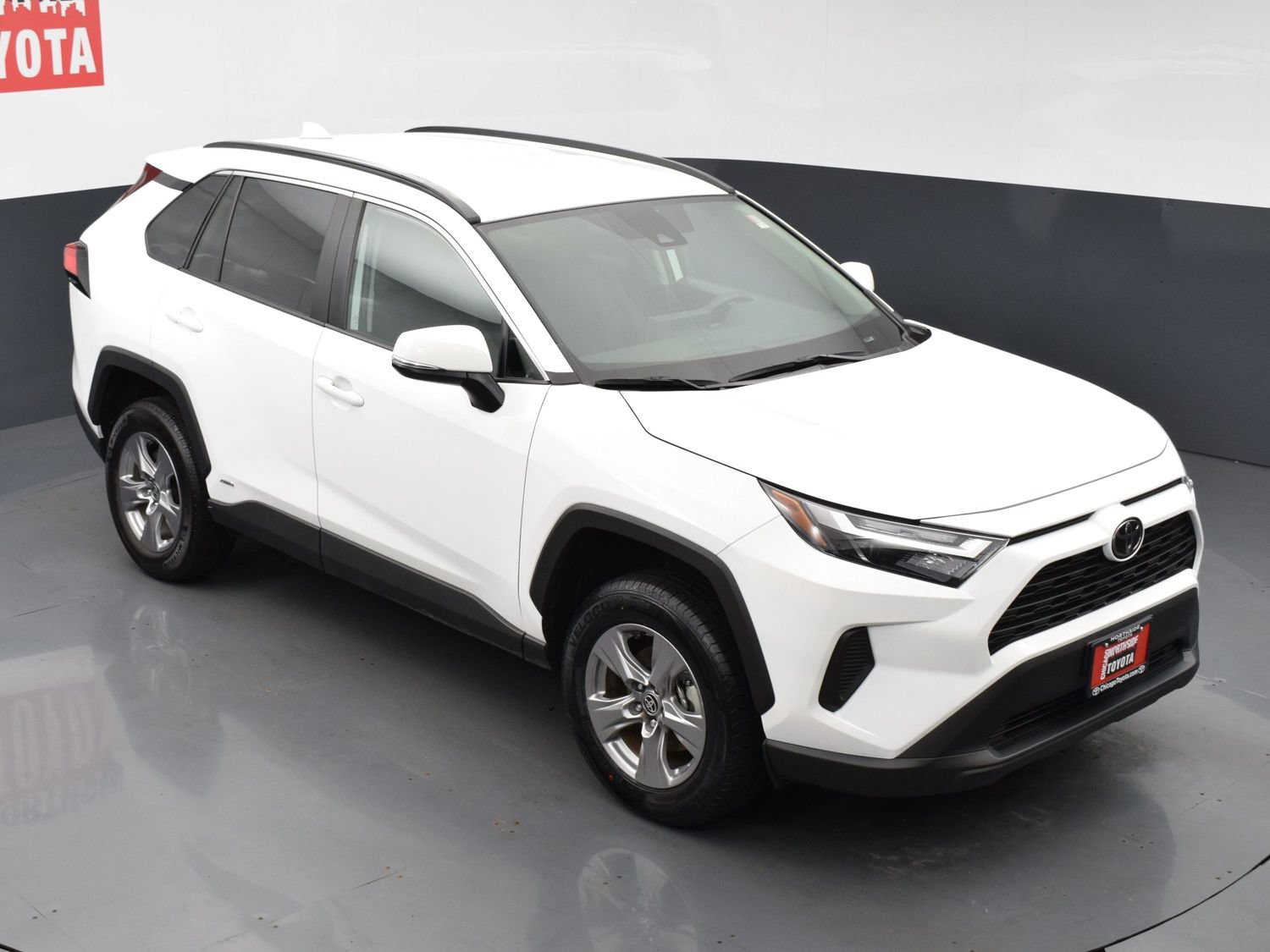 Used 2025 Toyota RAV4 XLE AWD/4WD image 21