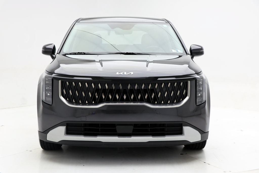 Used 2025 Kia Carnival FWD image 4