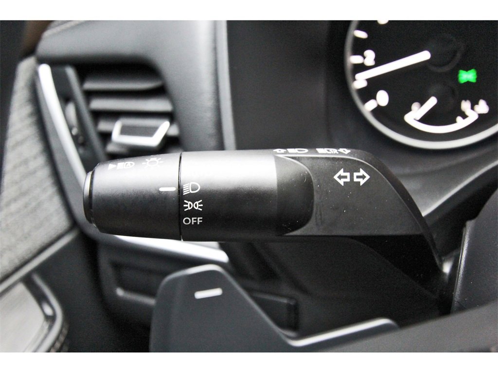 Used 2023 Nissan Rogue SV image 15