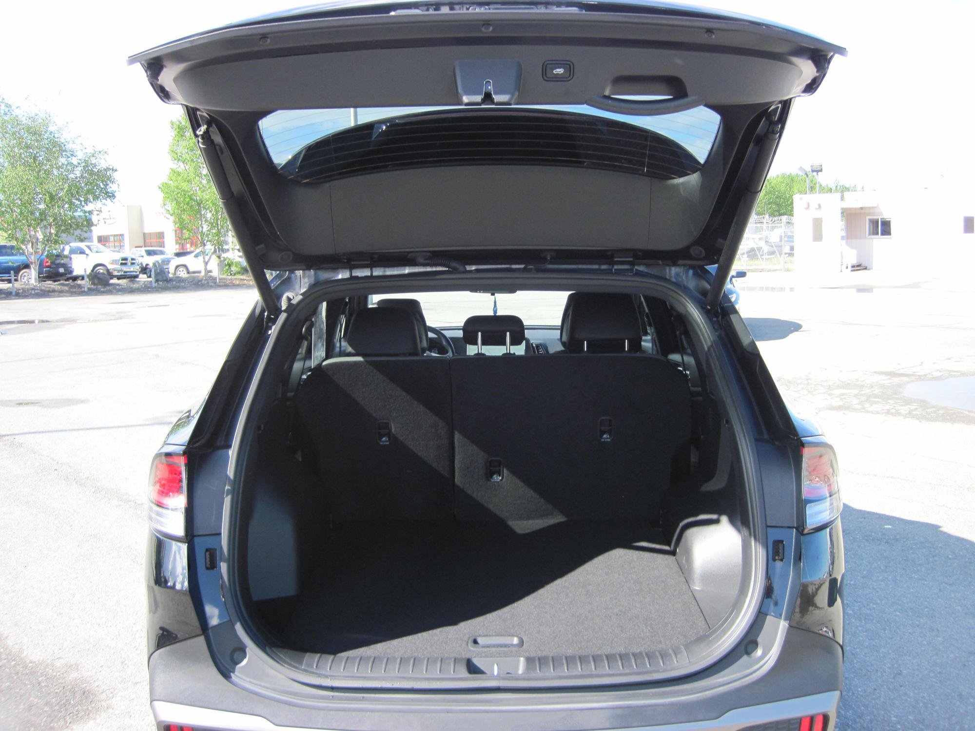 Used 2023 Kia Sportage X-Line w/ X-Line Premium Package AWD/4WD image 8