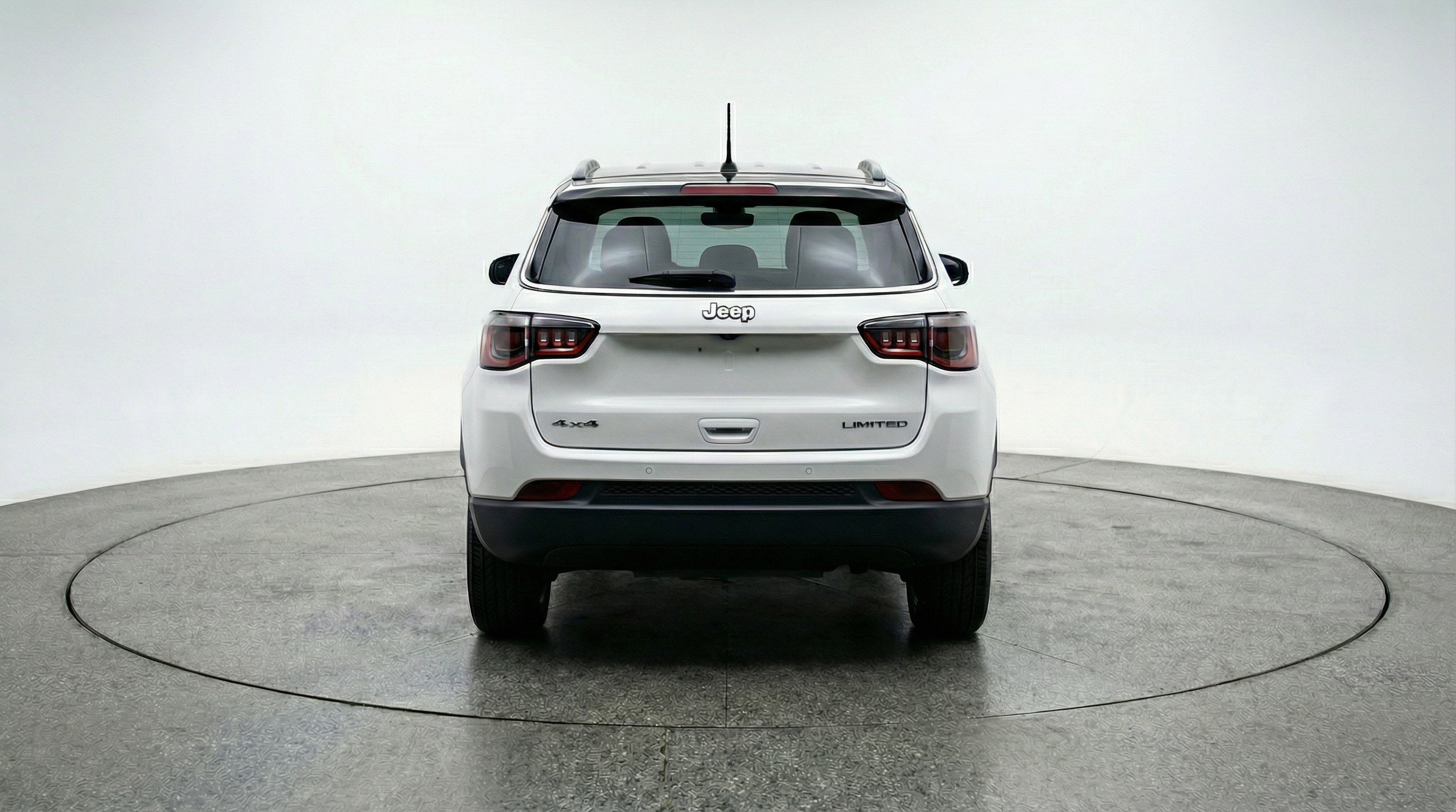 Used 2025 Jeep Compass Limited AWD/4WD image 7
