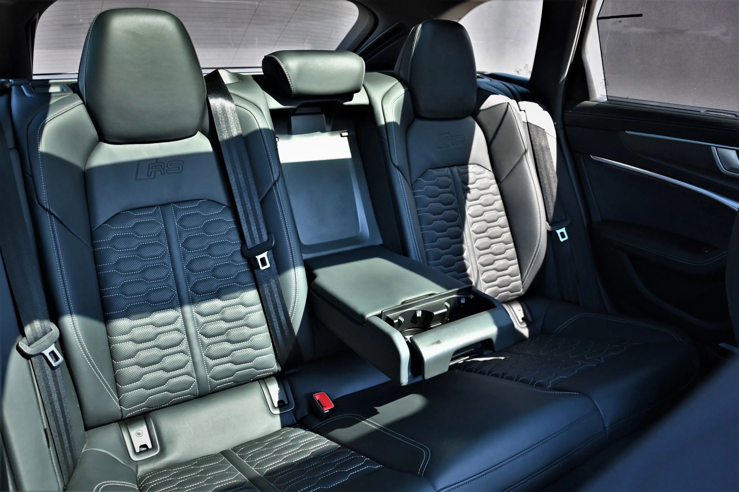 Used 2023 Audi RS 6 w/ Carbon Optic Package image 28