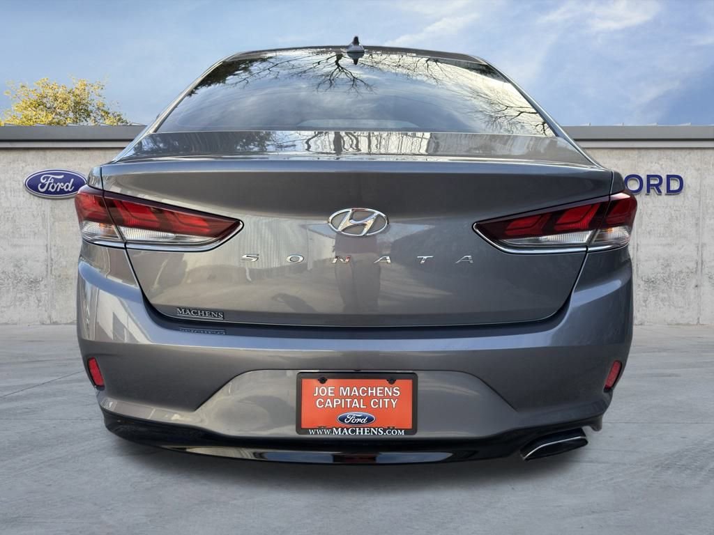 Used 2018 Hyundai Sonata SEL w/ Tech Package 02 image 8