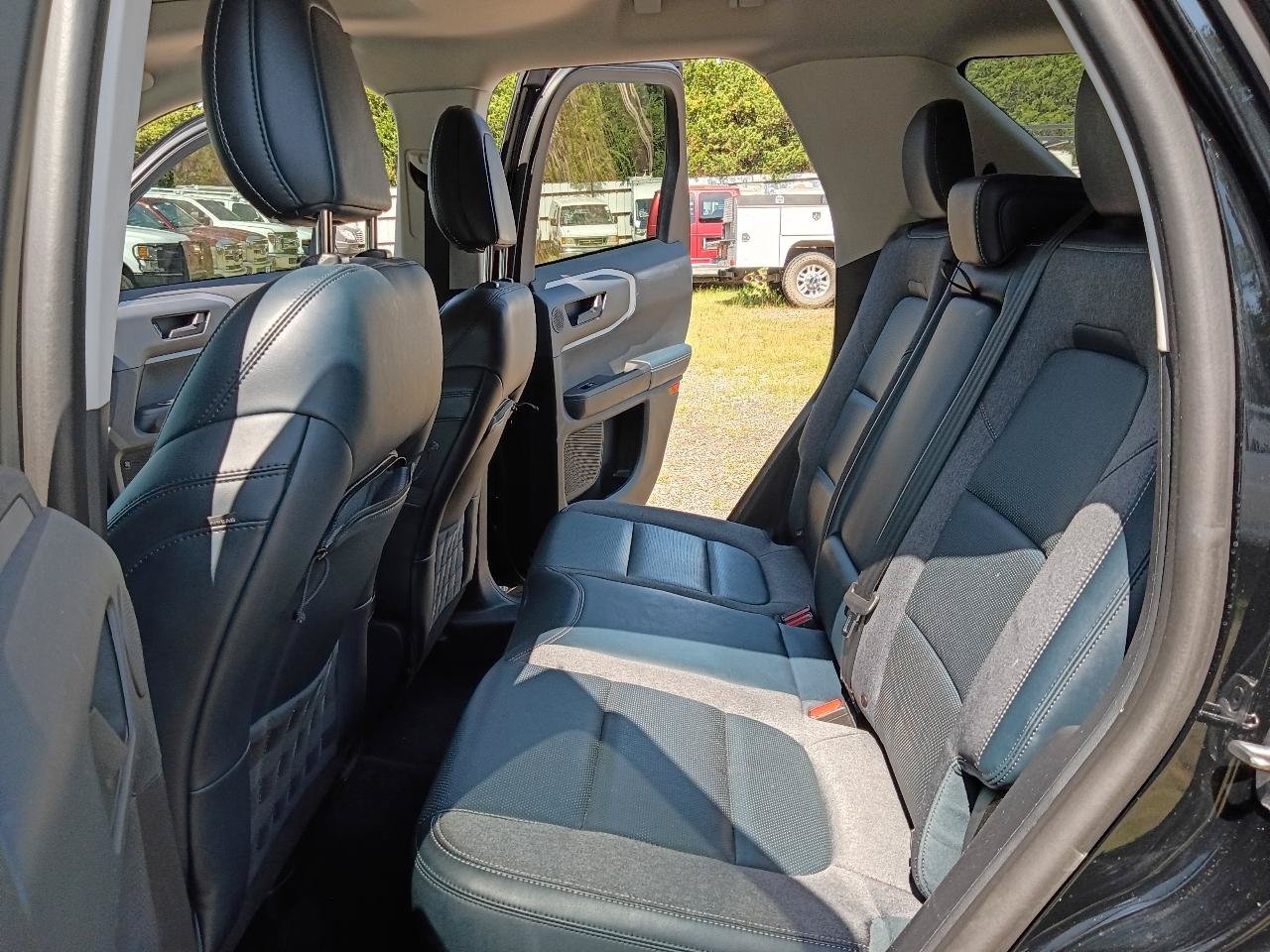 Used 2021 Ford Bronco Sport Outer Banks w/ Outer Banks Package AWD/4WD image 22