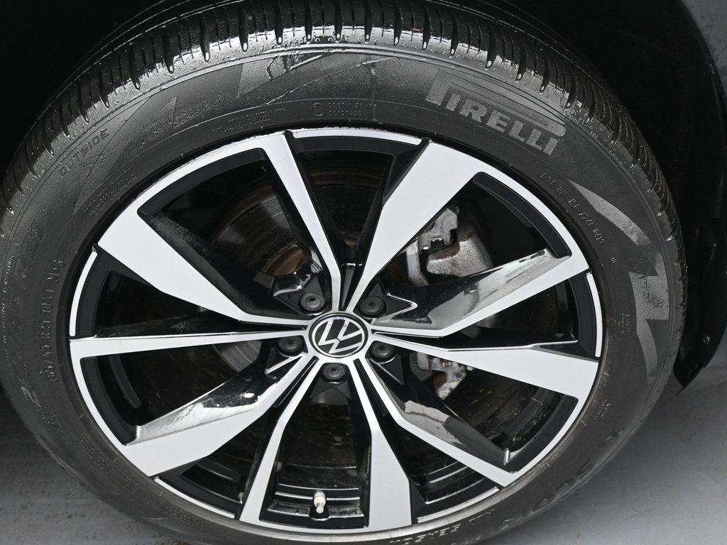 Used 2024 Volkswagen Atlas SEL Premium R-Line image 45