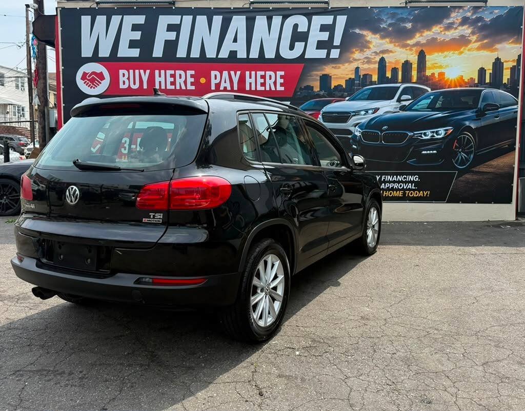Used 2017 Volkswagen Tiguan Limited w/ Premium Package AWD/4WD image 22