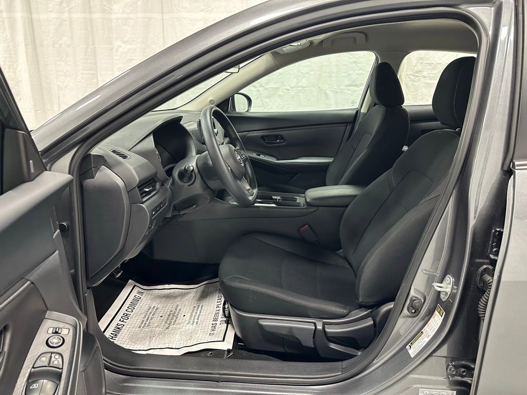 Used 2025 Nissan Sentra S image 10