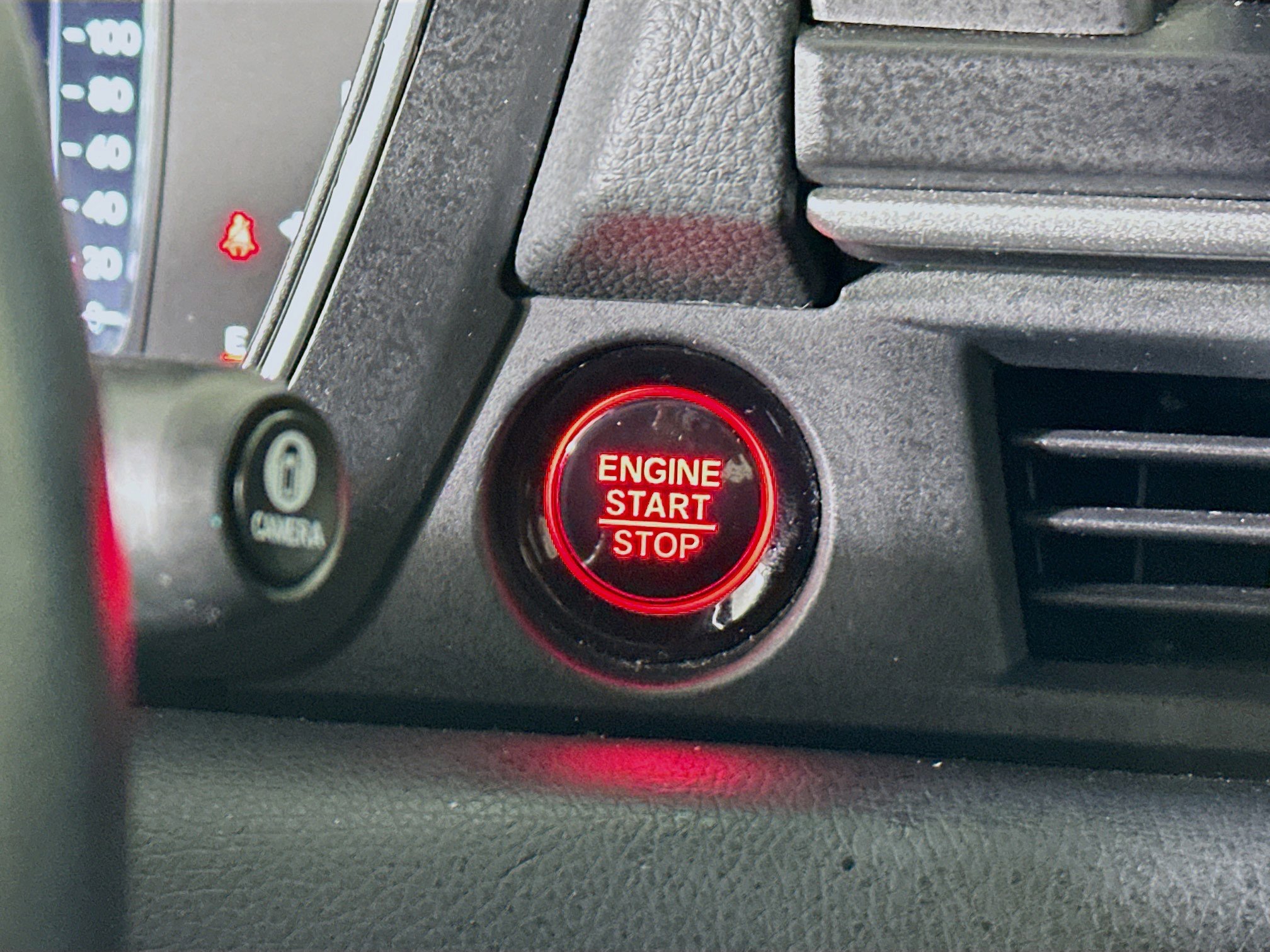 Used 2025 Honda Pilot Black Edition image 20