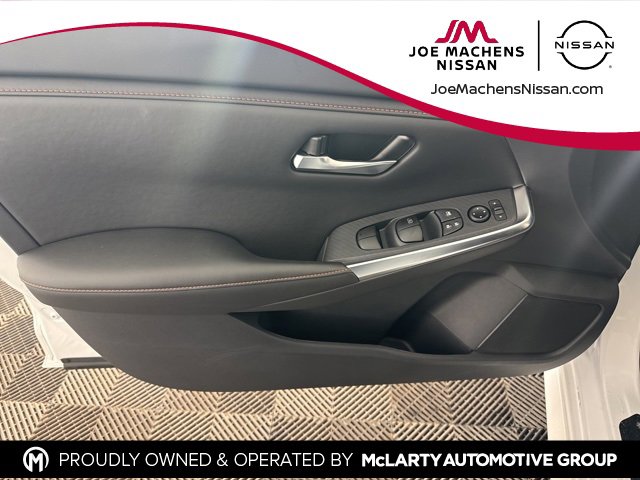 Certified 2025 Nissan Sentra SR image 17