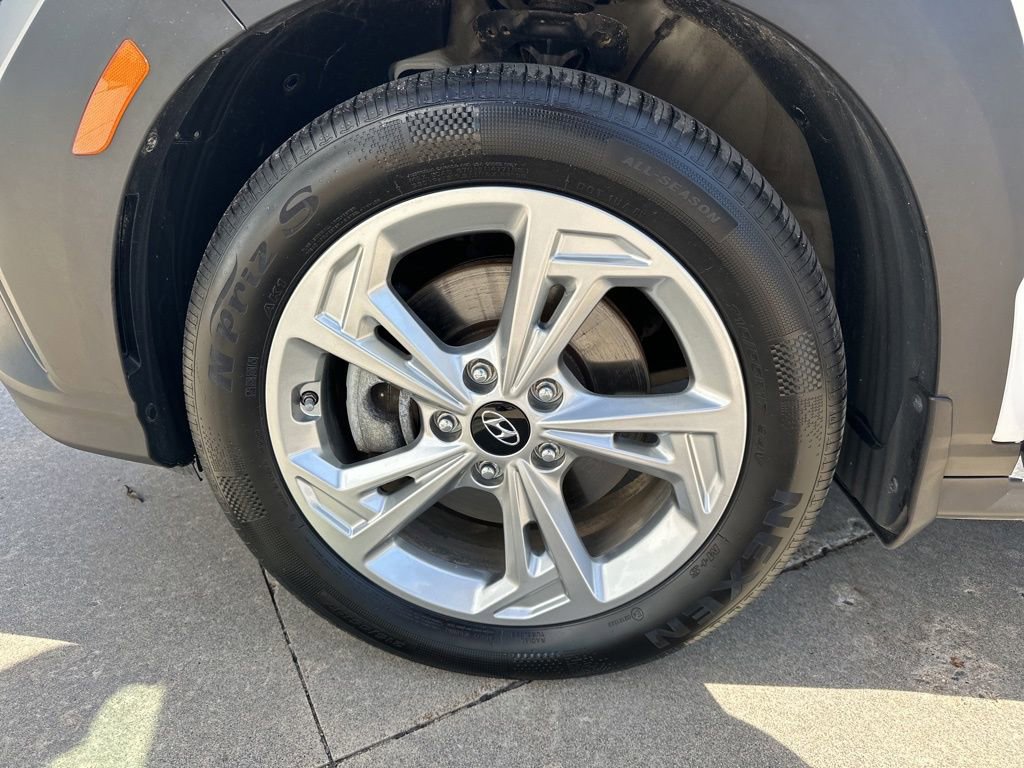 Used 2023 Hyundai Kona SEL w/ Convenience Package image 34